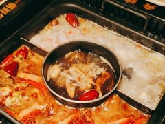 -老牌坊云南鱼豆花火锅(哈西万达店)