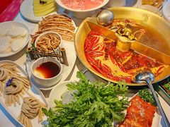 -小龙翻大江文化火锅(宽窄店)