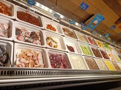 自助取餐区-蒙肥羊·酸汤潮牛·鲜牛肉火锅烤肉自助(岗顶店)