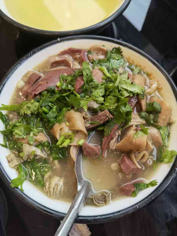 宛平李记小吃(东关街店)-"我个人觉得最最好吃的就是他家的早点豆腐脑