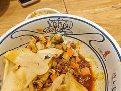-陇上秦轩西安biangbiang面(朝龙汇店)