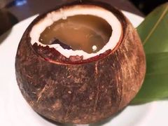 原只椰炖乌鸡汤-汤城小厨•粤菜•靓汤(苏州街店)