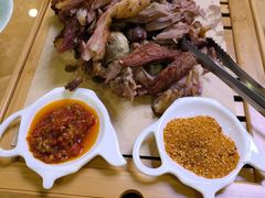 香酥烤羊腿-长白山国际酒店中餐厅