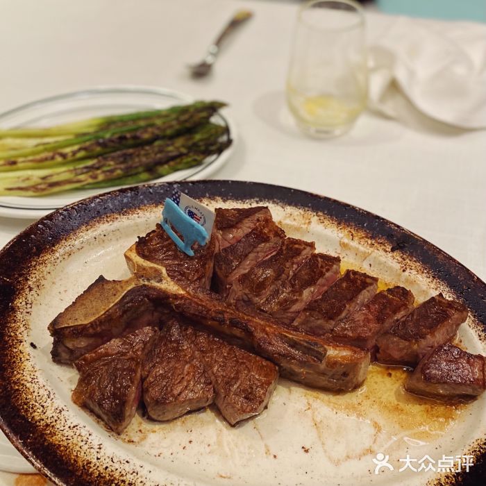 Wolfgang’s Steakhouse 沃夫冈牛排馆(上海白玉兰广场店)招牌大里脊牛排图片