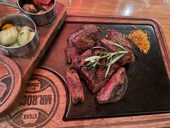 果木烤安格斯谷饲牛排-MR.ROCKY洛奇先生RESTAURANT&BAR(宝安壹方城店)