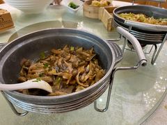 -东豪园林海鲜酒家(南港路辅路店)