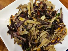-小厨子私房菜·云南美食店