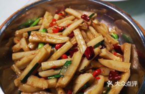 Stir-Fried Lotus Root Strips