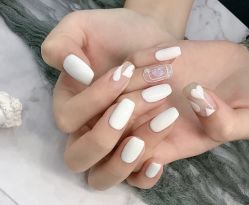 -EAST日式美甲美睫沙龙