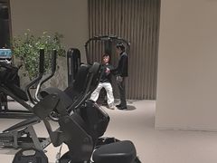 -YCHL FIT健身(前海周大福店)