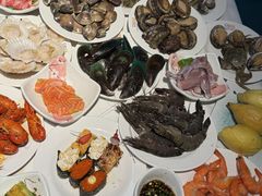 -领鲜活海鲜榴莲自助火锅(东门店)