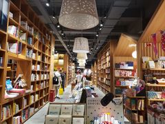 -百新书局(尚悦湾店)