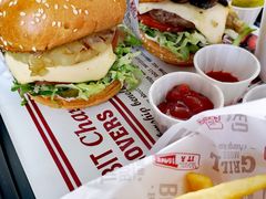 -The Habit Burger Grill 哈比特汉堡(世博店)