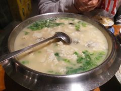 牡蛎豆腐汤-95号酱骨·一块豆腐(展春园西路店)