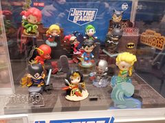 -泡泡玛特POPMART(蓝色港湾店)