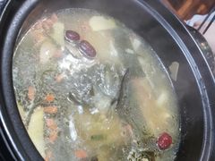 -陆记牛庄·碳锅龙虾烧烤(爱上花园店)