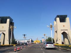 -霍尔果斯国门景区