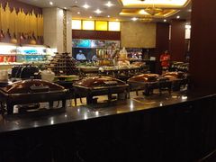 自助取餐区-东方豪景花园酒店·怡景旋转餐厅