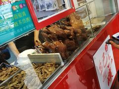 -王浩儿纪六孃甜皮鸭(凌云大厦店)