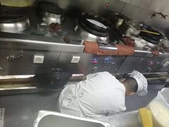 -小放牛炒菜馆(军校店)
