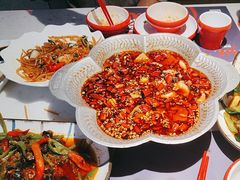 -舞辣辣·川菜·黑豆花水煮鱼(卓悦汇店)