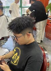 -米娜男士新国潮理发馆
