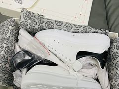 -Alexander McQueen(远洋太古里店)