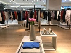 -COS(月星环球港店)