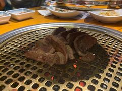 -唯成•韩国炭火烤肉 유성고기