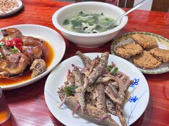 -芦茨金富饭庄·25年老字号·专做稻草鸡