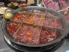 -周小明火锅(黑金冠社区店)