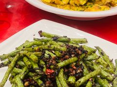 -侬佳蒸菜馆(听潮店)