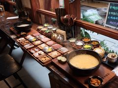 -银米·云南传统过桥米线(双廊黑金冠店)