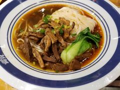 -霸蛮湖南菜·牛肉粉(荣京西街店)