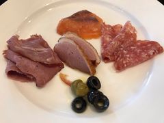-圣丰索菲特·2 On 988 Café 自助餐厅