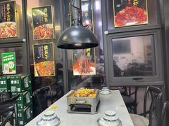 -在巷子里的烤肉店·螺蛳粉烤鱼·牛蛙(和美城店)