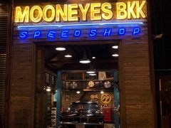 -席娜卡琳火车铁道夜市