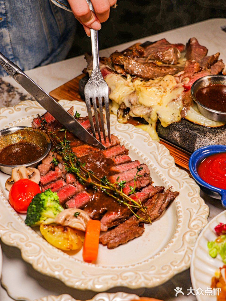 浪漫的魔女主厨西餐厅，新年约会的首选地‼️