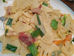 -民间瓦缸煨汤館(嵩山路店)