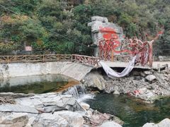 -大平台龙居瀑布旅游区