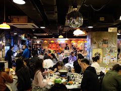 大堂-鲜入围煮花胶鸡海鲜火锅