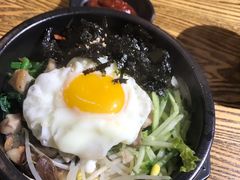 五花肉拌饭-吴草鸡爪오초닭발韩食堂(融恒盈嘉中心店)