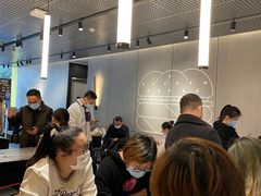 等位区-麦当劳(徐汇漕溪北路百脑汇店)