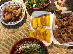 -爆炸头阿姨小四川正宗川味小吃(无任何分店)