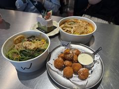 -W COLLECTIVE  DESSERT SHOP