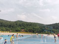 -汤山欢乐水世界
