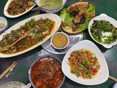 -三锅莊·牦牛肉火锅·香格里拉特色藏餐宴请餐厅(菱角塘路店)