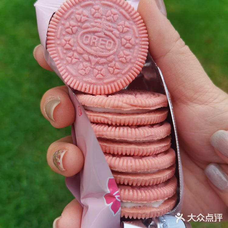 奥利奥季节限定|粉粉嫩嫩de桃花米酿味