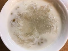 椰奶燕窝-郑厨私房菜