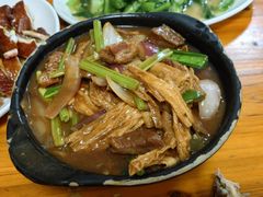 支竹火腩煲-甜甜屋(解放中路店)